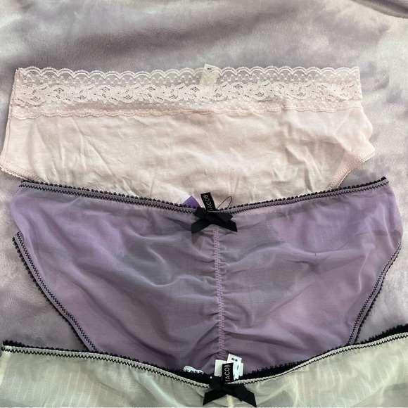 Bundle of 4 brand new panties - Picture 3 of 6